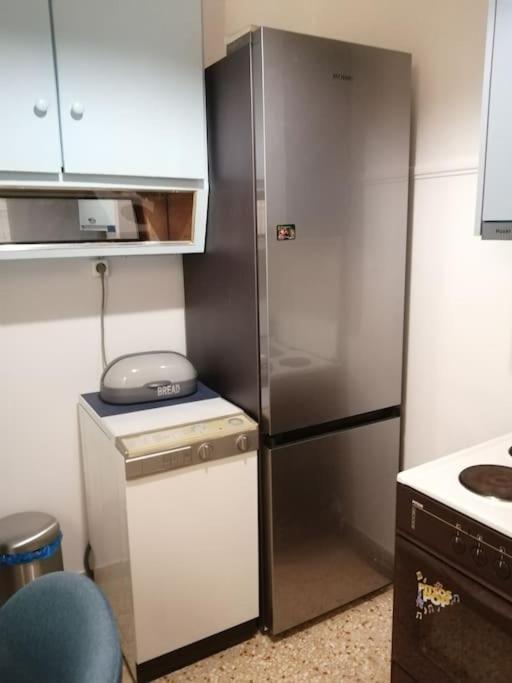 Ανακαινισμένο 8 Λεπτά Από Το Μετρό. Apartment Атина Екстериор снимка
